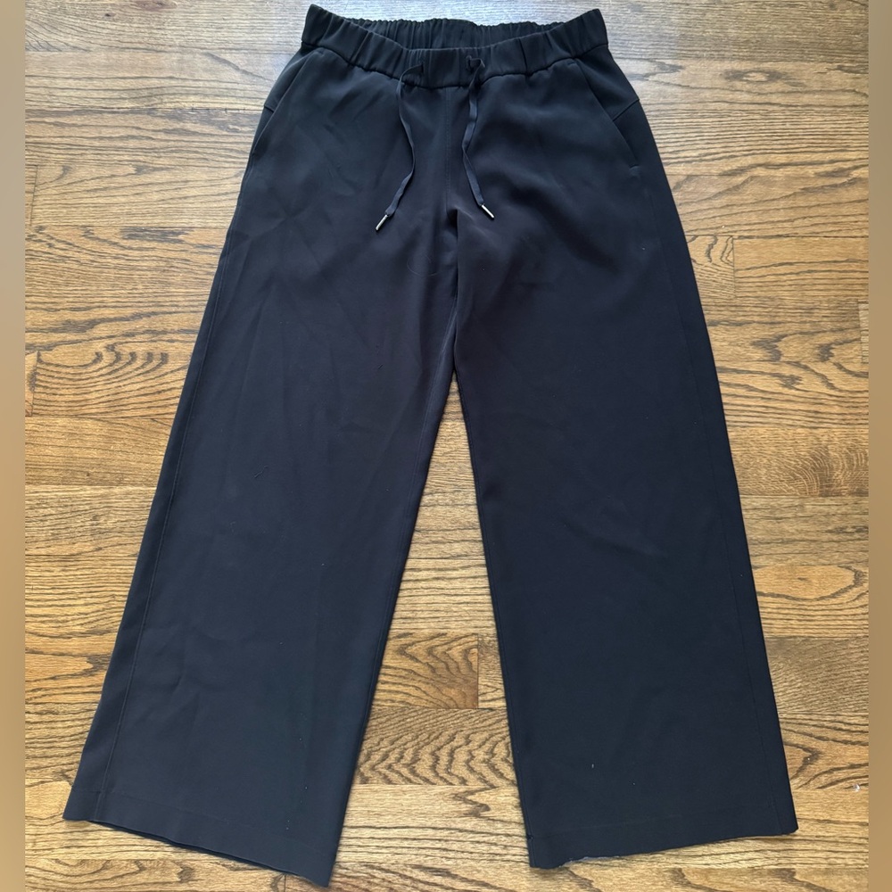 Lululemon Athletica Black Wide Leg Drawstring Pants – Size 10 (Tag Removed)